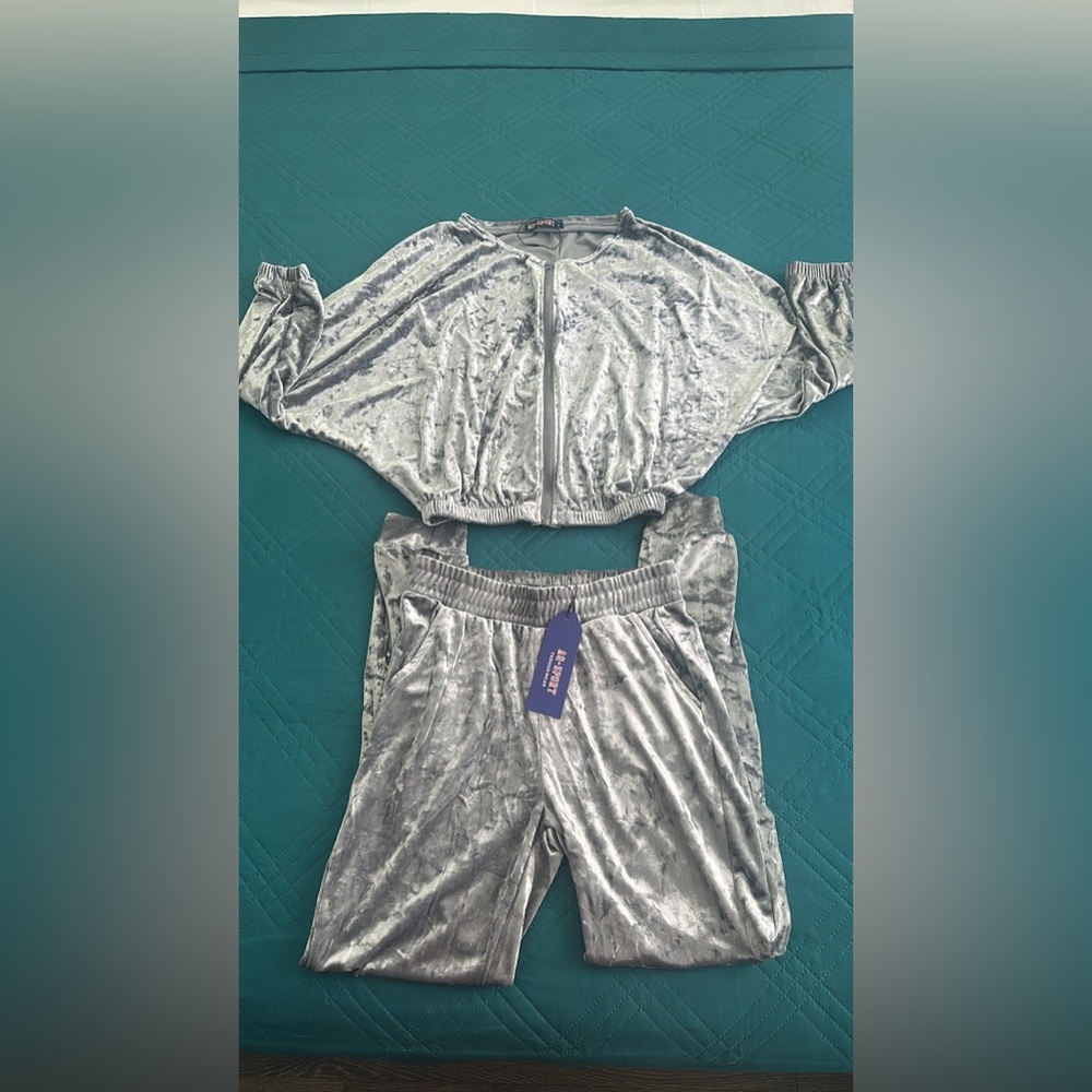 THIS ITEM IS NOT FOR SALE!! IT SOLD ELSEWHERE